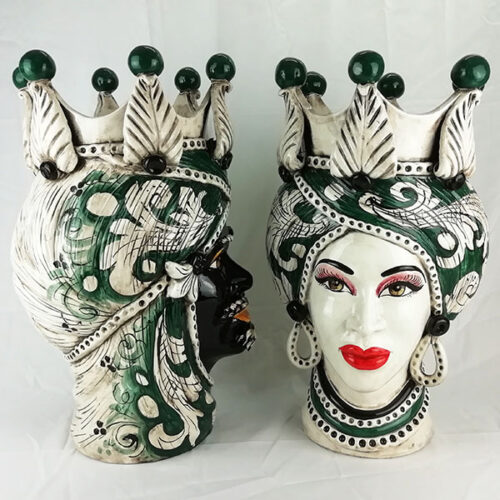 Moorhead with green crown decoration