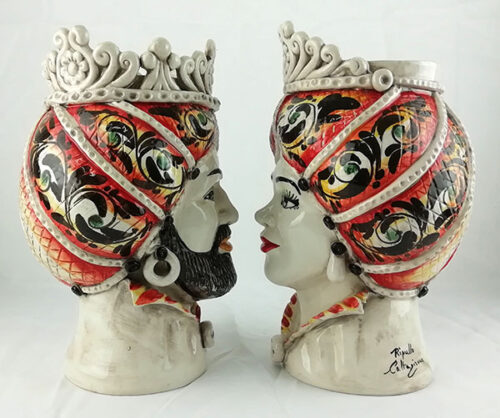 pottery human figure, pottery human face,caltagirone moor heads,caltagirone moor heads, caltagirone sicily, face-shaped vases, handmade pottery, production in caltagirone,
