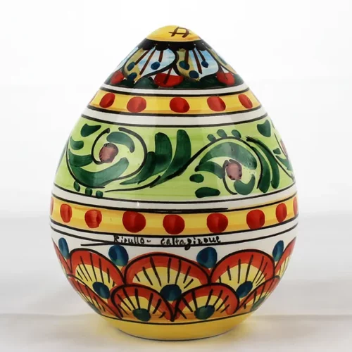 Uovo di pasqua in ceramica